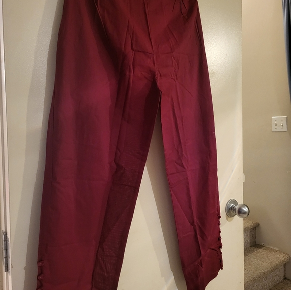 Dress and pants - Picture 2 of 8